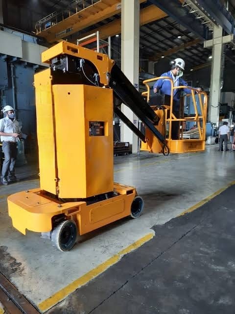 Electro Hydraulic Manlift